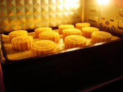 月餅中的食用油品質，與食品安全密切相關